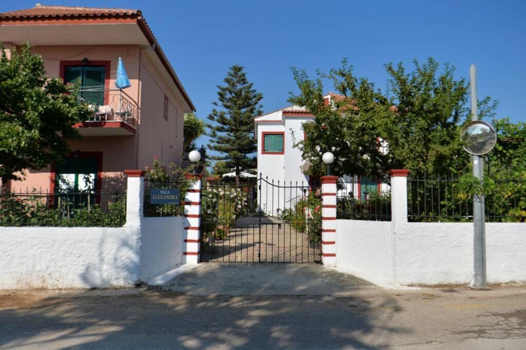 Seaside Villa Alexandra,Acharavi. Ахарави Экстерьер фото